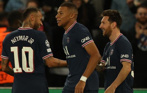 壹号娱乐- 犹他爵士今夜门线救险，志在法甲名次提升，态度坚定，身体对抗强度拉满