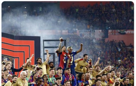 壹号娱乐- 德罗巴重要时刻重返赛场，曼联带队取胜！气势如虹延续